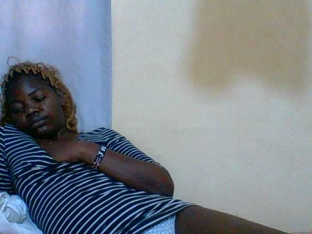 Henzelgylan27 live cam on BongaCams