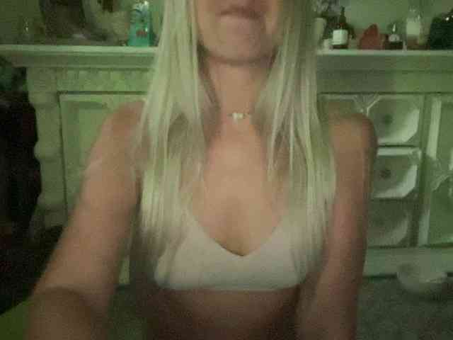 モデル: bunbunbunbun