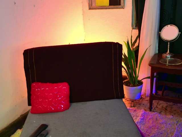 PeachNymph live cam on BongaCams