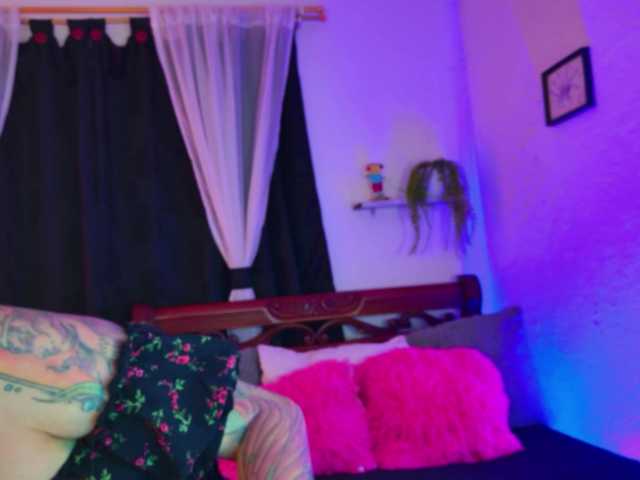 PeachNymph Live Cam su BongaCams