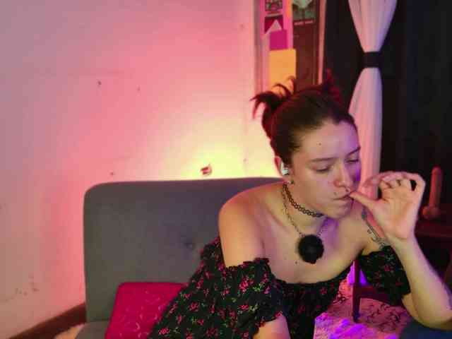 PeachNymph webcam