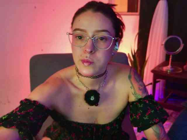 PeachNymph webcam