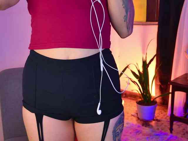 PeachNymph webcam