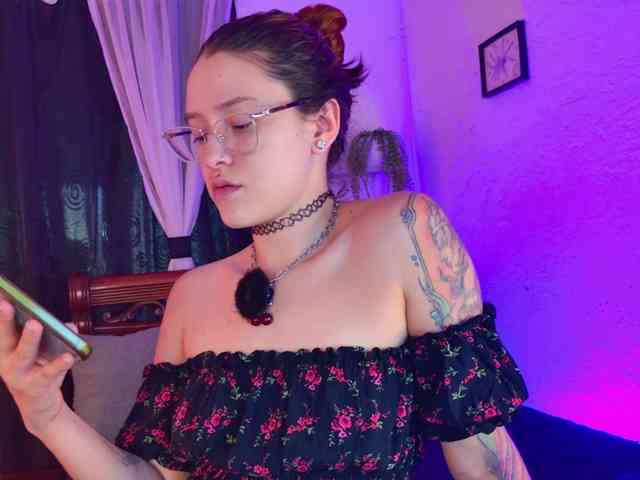 PeachNymph webcam