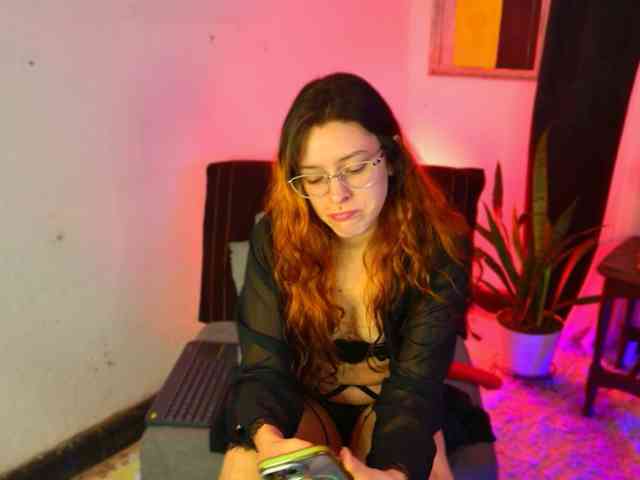 PeachNymph webcam