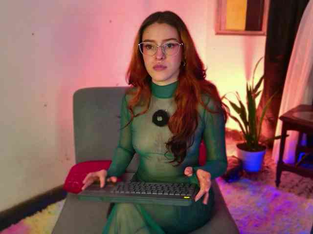 PeachNymph webcam
