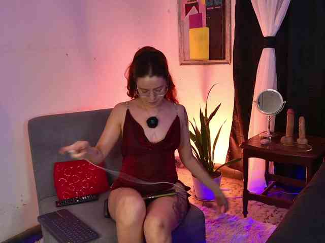 PeachNymph webcam