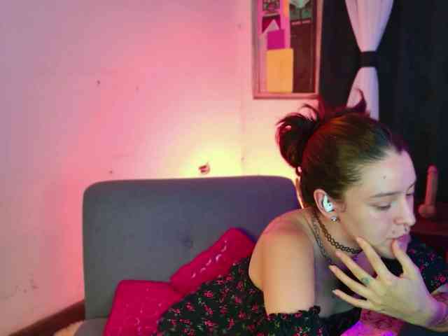 PeachNymph webcam