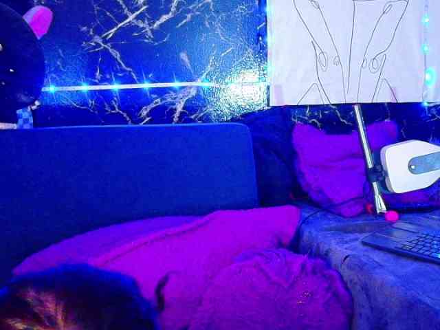 Giananicoll Live Webcam on BongaCams