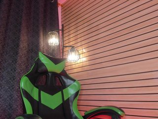 SweetLittleQueenBat Porn Show