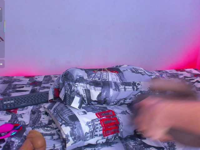 SweetLittleQueenBat live cam on BongaCams