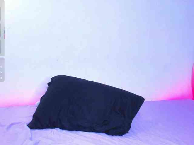SweetLittleQueenBat webcam