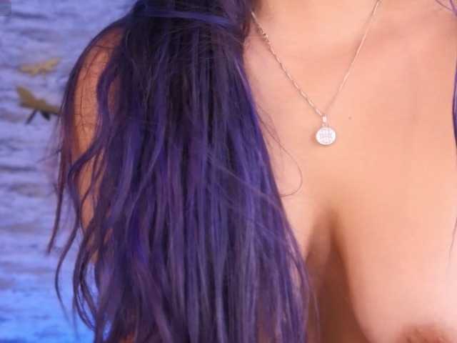 annemallow live cam on BongaCams