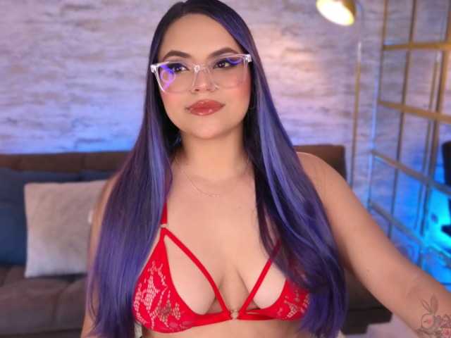annemallow live cam on BongaCams