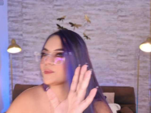 annemallow live cam on BongaCams