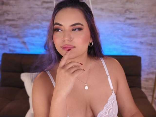annemallow live cam on BongaCams