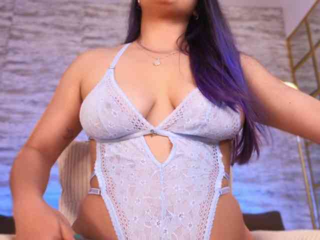 AnneMarie webcam