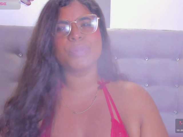 itswet-horny live cam on BongaCams