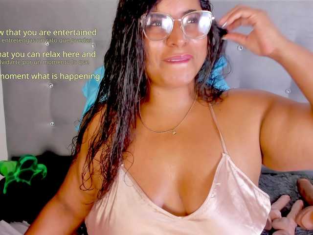 itswet-horny live cam on BongaCams