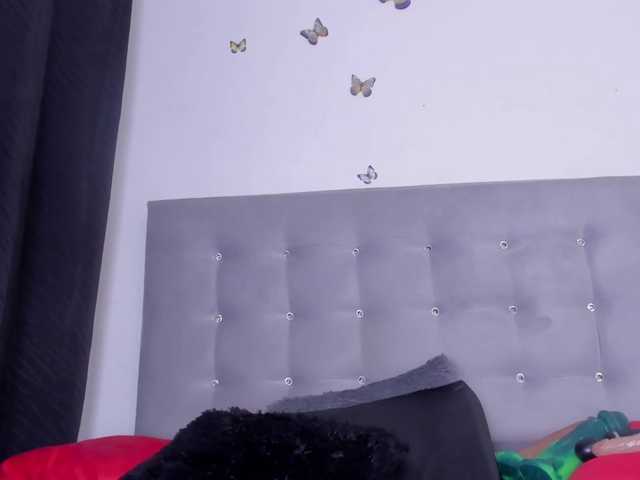 itswet-horny live webcam show