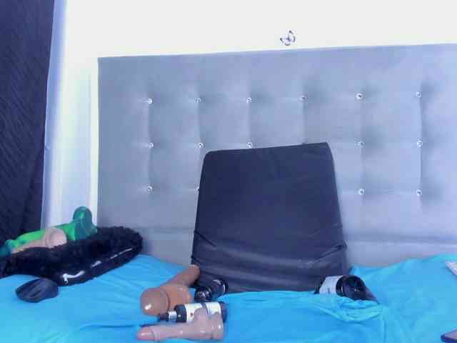 itswet-horny webcam