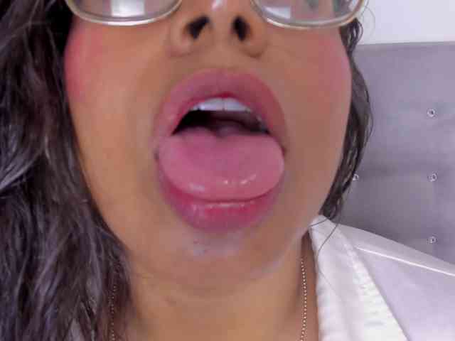 itswet-horny webcam