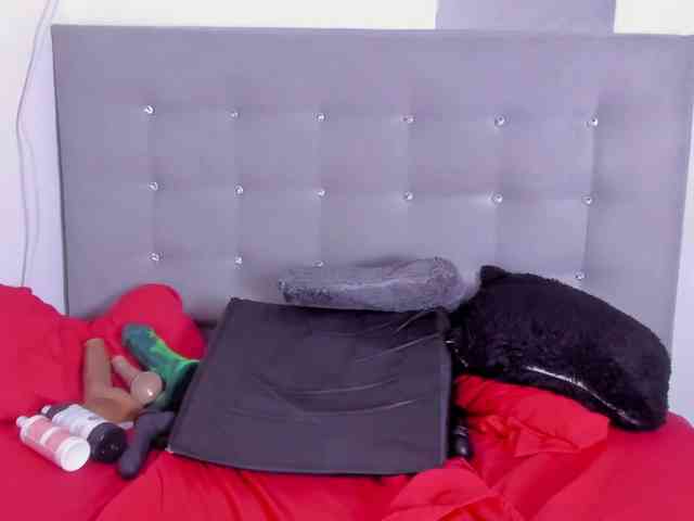 itswet-horny webcam