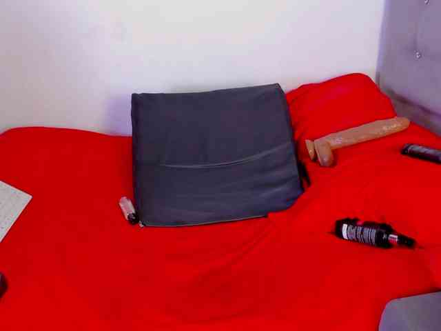 itswet-horny webcam