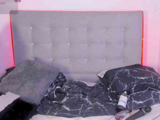 itswet-horny Live Webcam on BongaCams