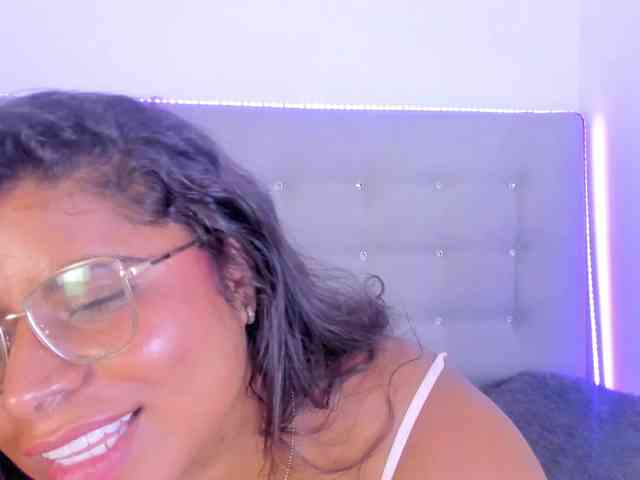 itswet-horny webcam