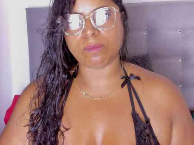 itswet-horny webcam