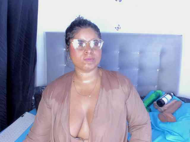 itswet-horny webcam
