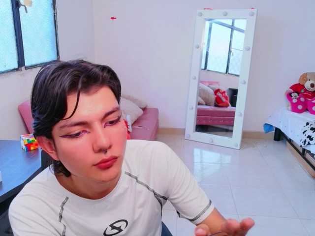 Alandelrey — live trans cam