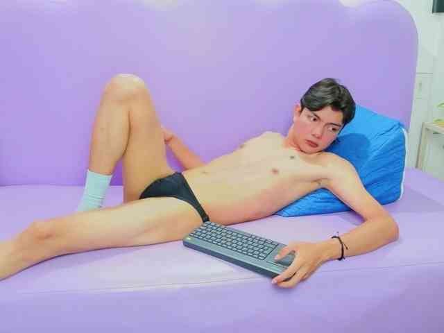Alandelrey Sex Cam Show