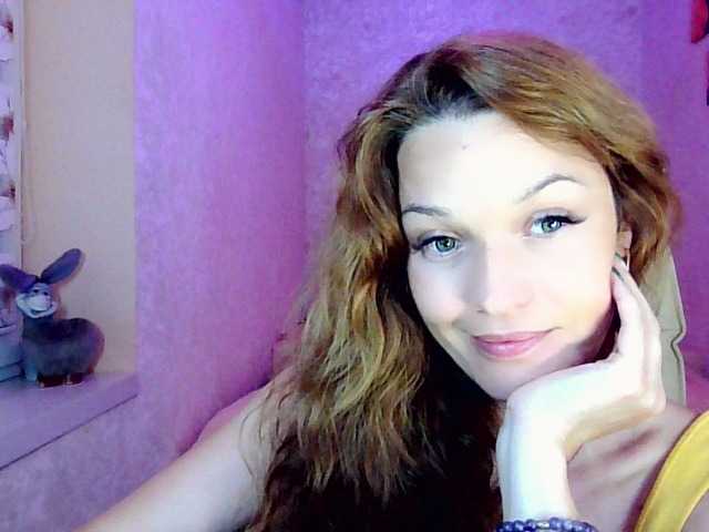 IridessaL live cam on BongaCams
