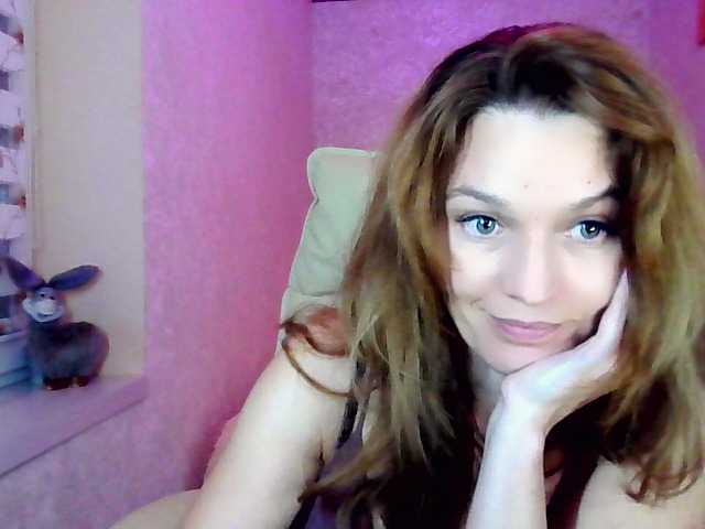 IridessaL live cam on BongaCams