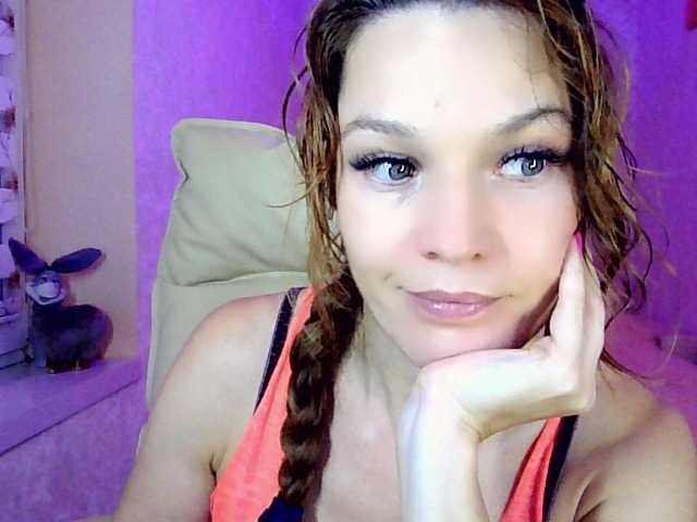 IridessaL live cam on BongaCams