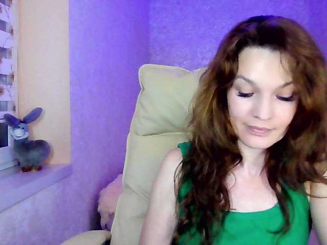 IridessaL live cam on BongaCams