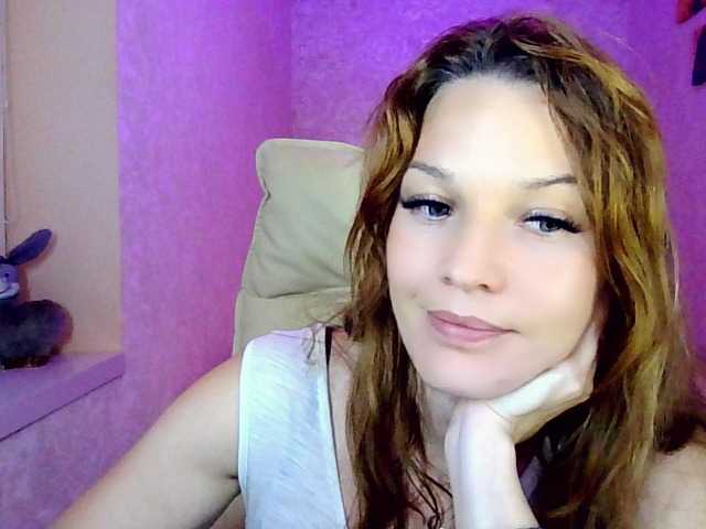 IridessaL live cam on BongaCams