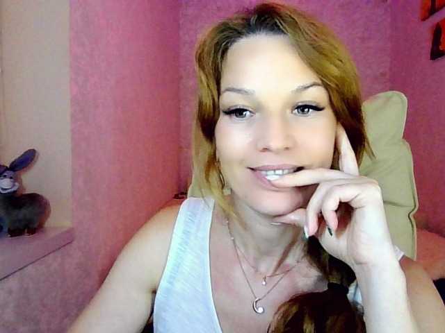 IridessaL live cam on BongaCams