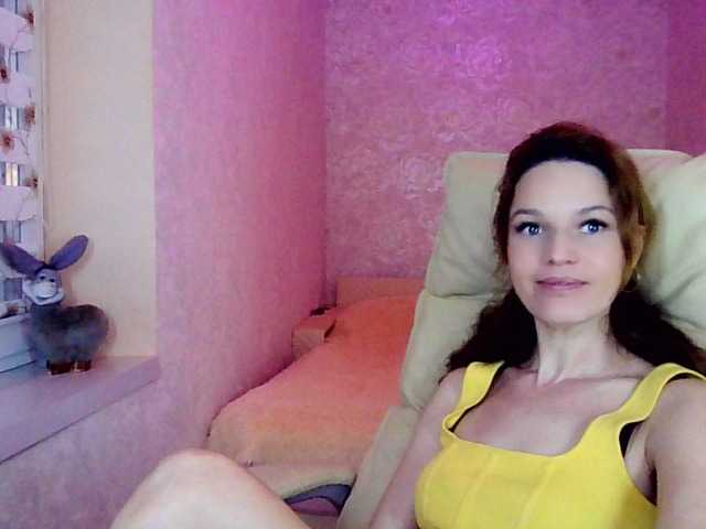 IridessaL live cam on BongaCams