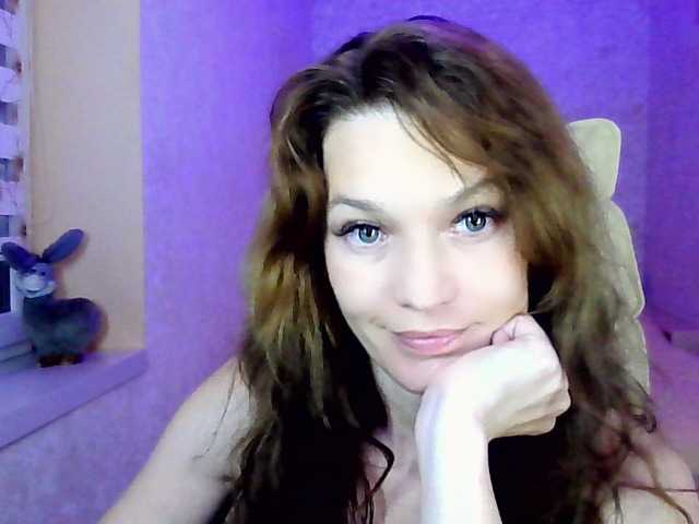 IridessaL live cam on BongaCams