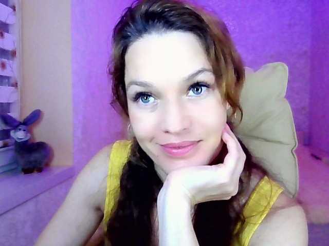 IridessaL live cam on BongaCams