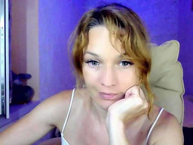 IridessaL live cam on BongaCams