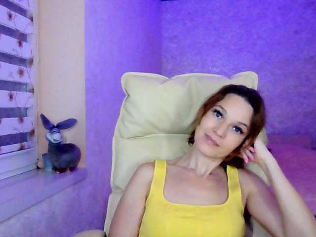 IridessaL live cam on BongaCams