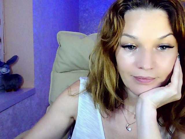 IridessaL live cam on BongaCams