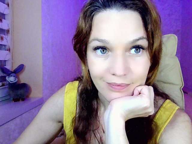 IridessaL live cam on BongaCams