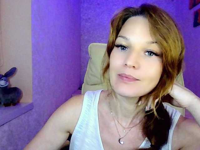 IridessaL live cam on BongaCams