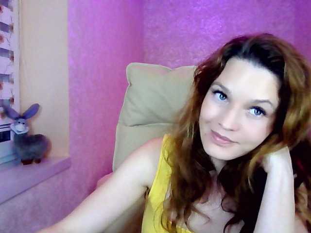 IridessaL live cam on BongaCams
