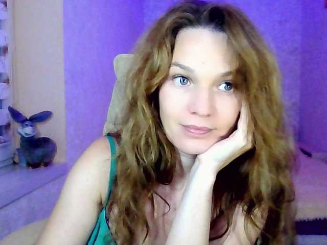IridessaL live cam on BongaCams